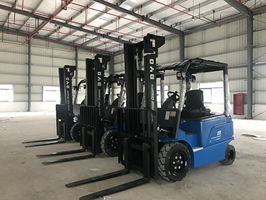 感謝蔡總的大力支持，再次購買3+1臺(tái)比亞迪叉車，祝：生意興隆！